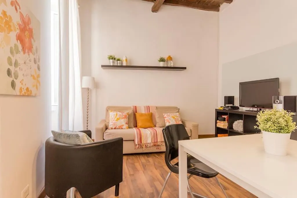 Apartment Librari 1 - Campo De' Fiori - Amazing Location Apartment! Rome Italy
