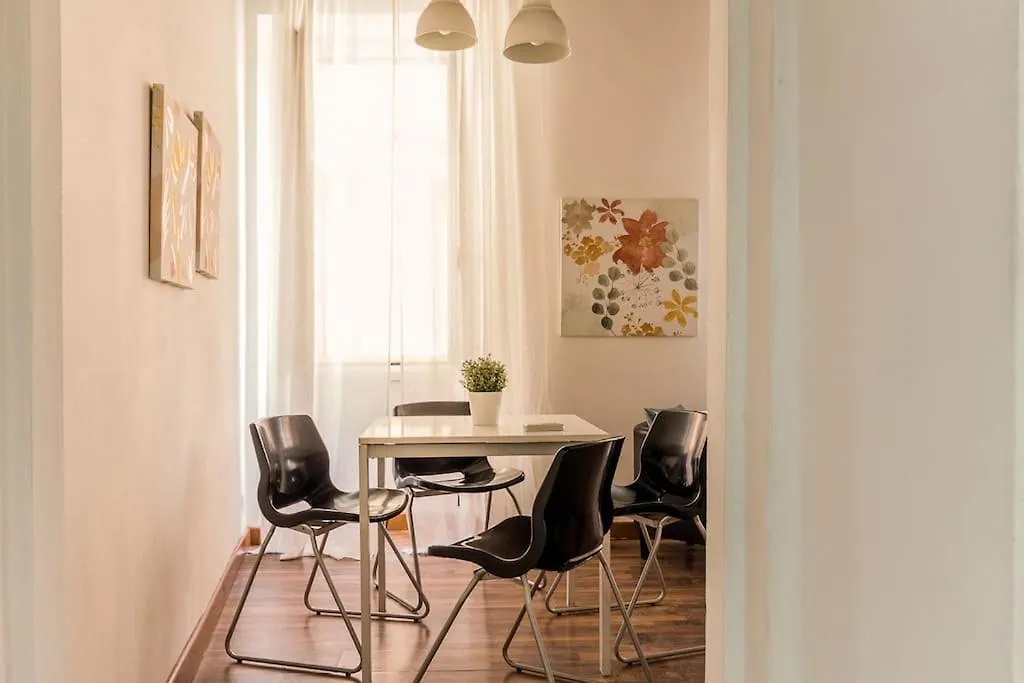Librari 1 - Campo De' Fiori - Amazing Location Apartment! Rome 0*,  Italy